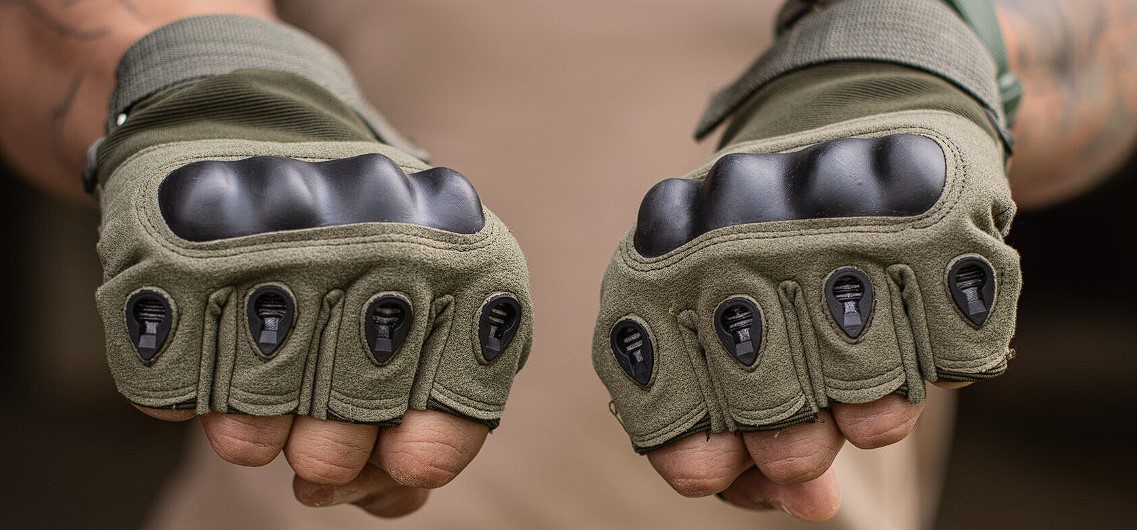 What are tactical gloves?