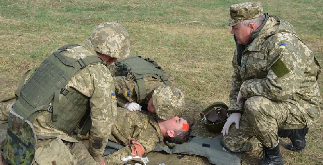 Звільнення дихальних шляхів і відновлення дихання