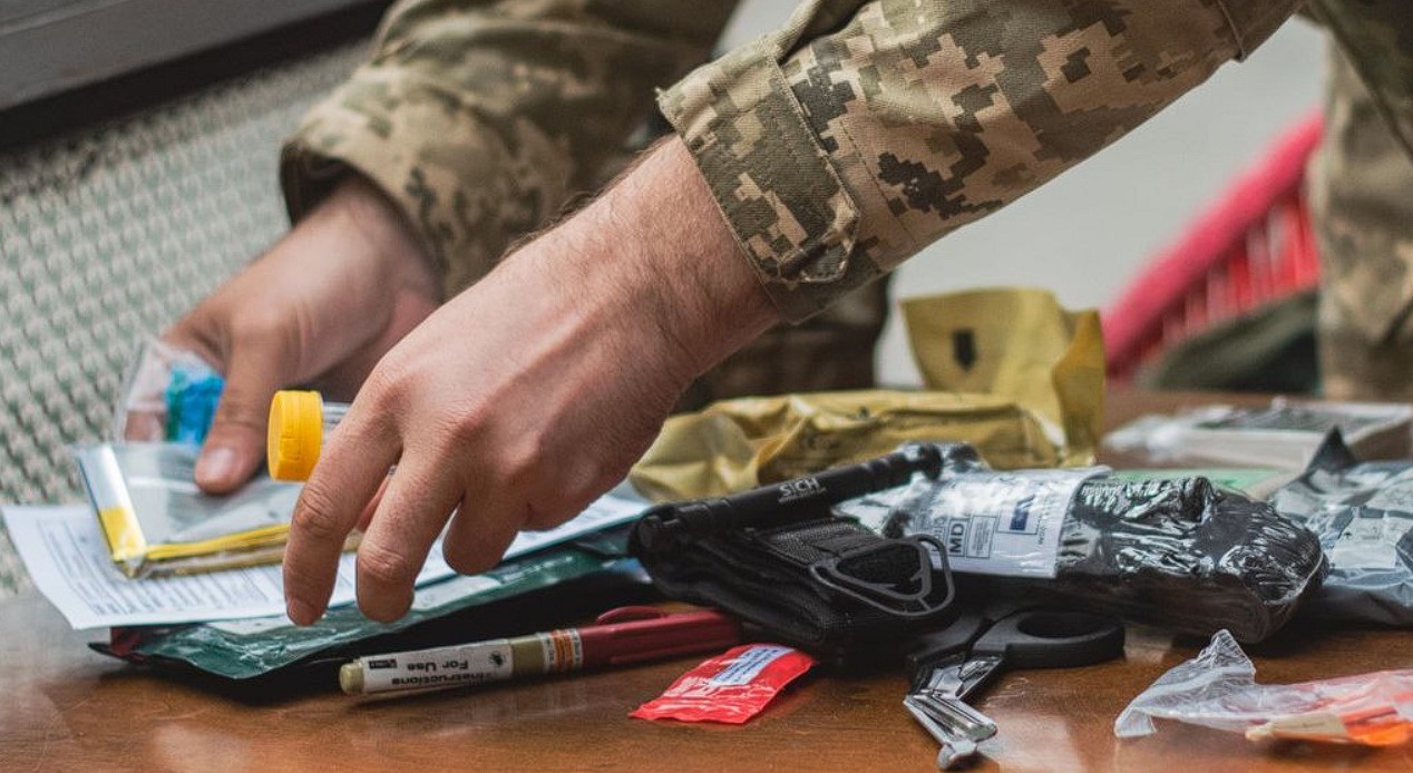 Важливість аптечки у тактичній медицині