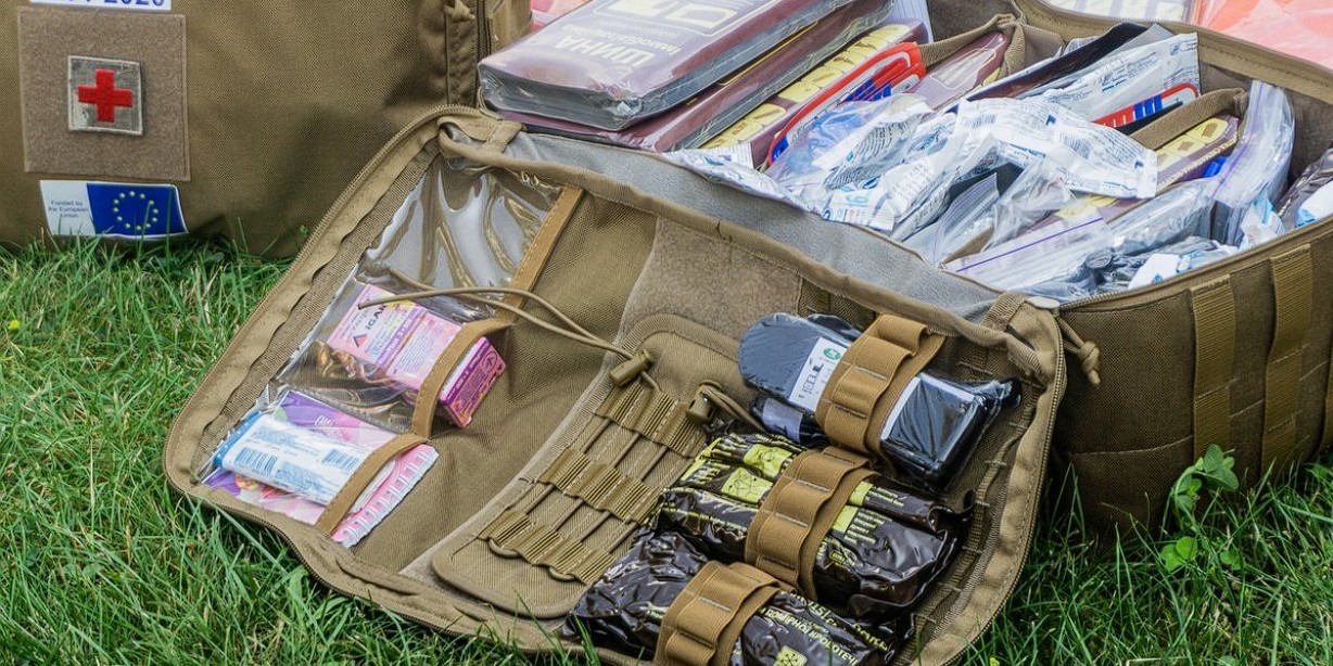 What is a medical bag and its importance in tactical medicine