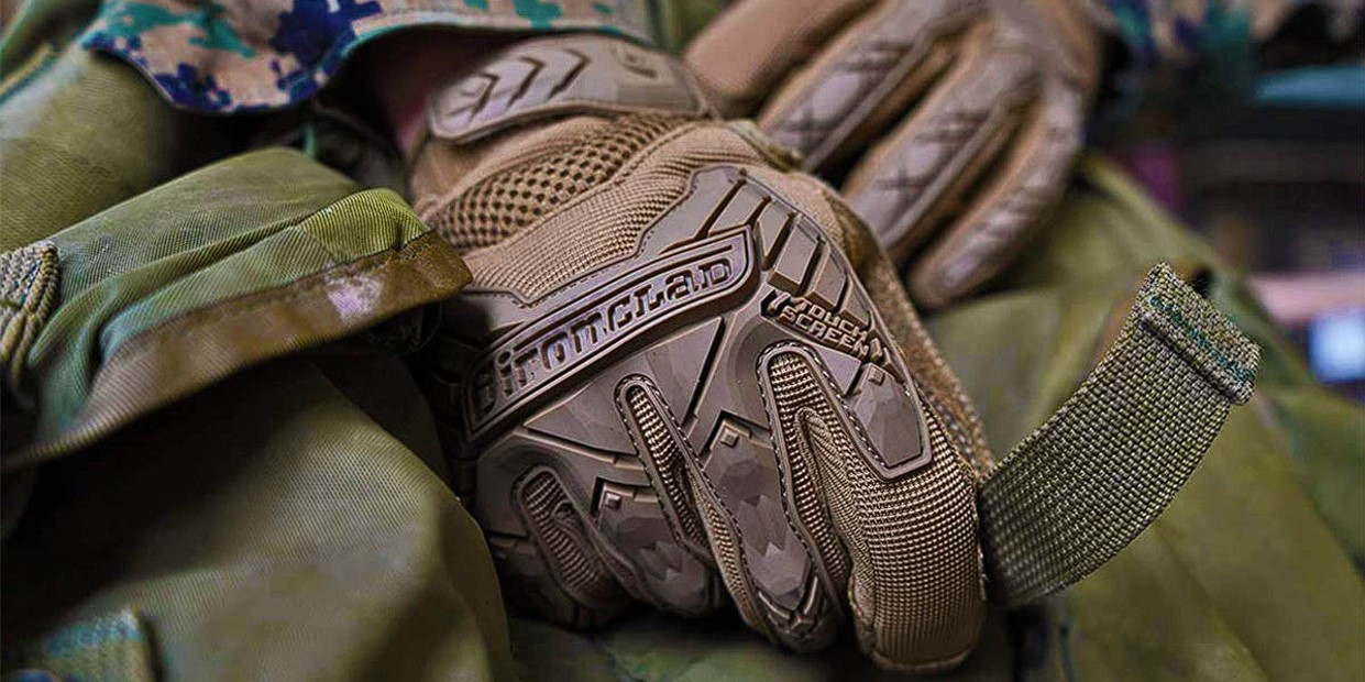Tactical gloves: why are they important for safety and how to choose them?