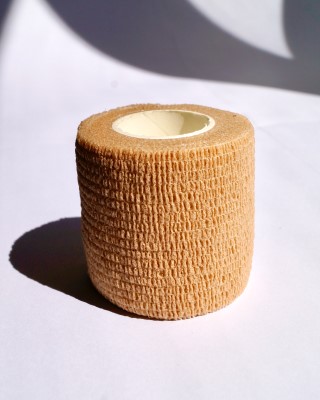 Medical cohesive fixing bandage 5х4.5см