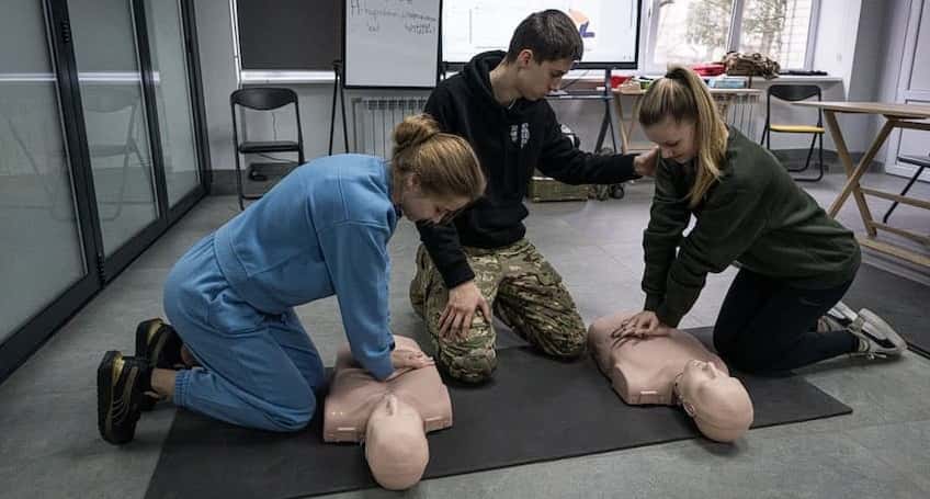 Should civilians take tactical medicine courses?